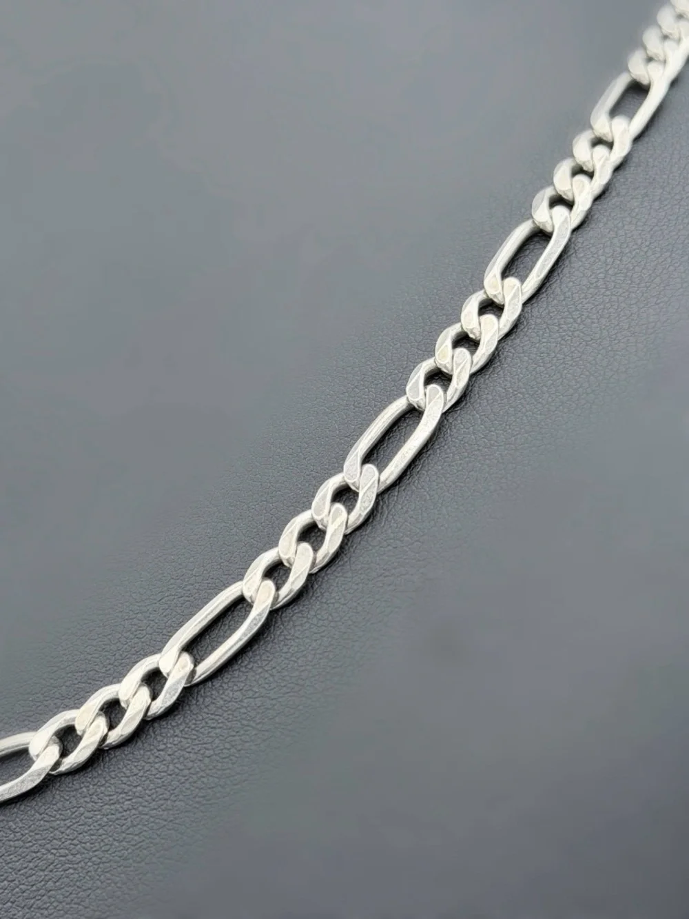 Italy 925 Sterling Silver solid Figaro Chain Necklace 20.5” 6mm